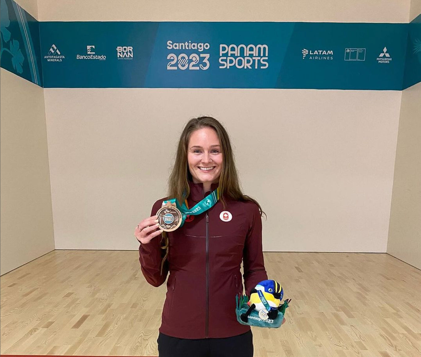 Hollie Naughton Triumphs at Pan American Games with Double Medal Win